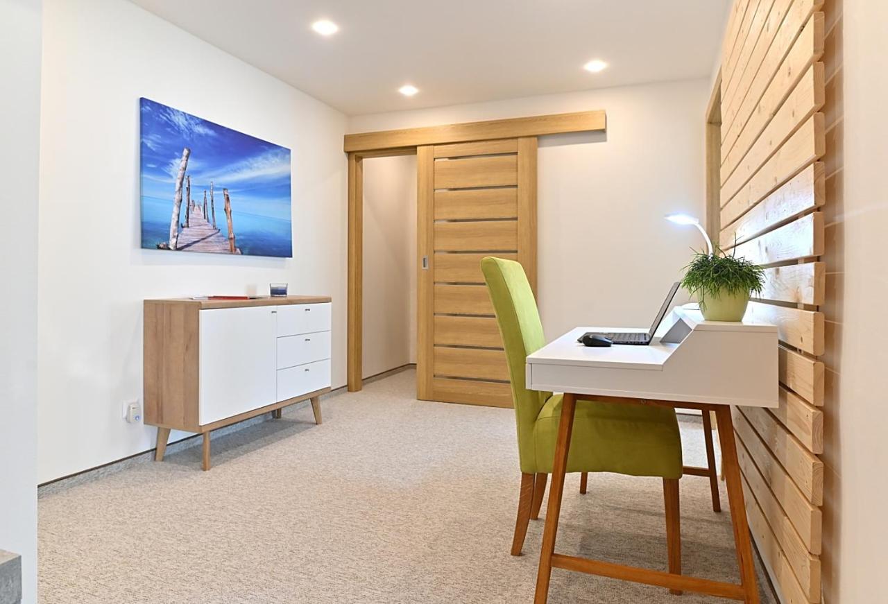 Apartman 5Five Prešov Eksteriør bilde